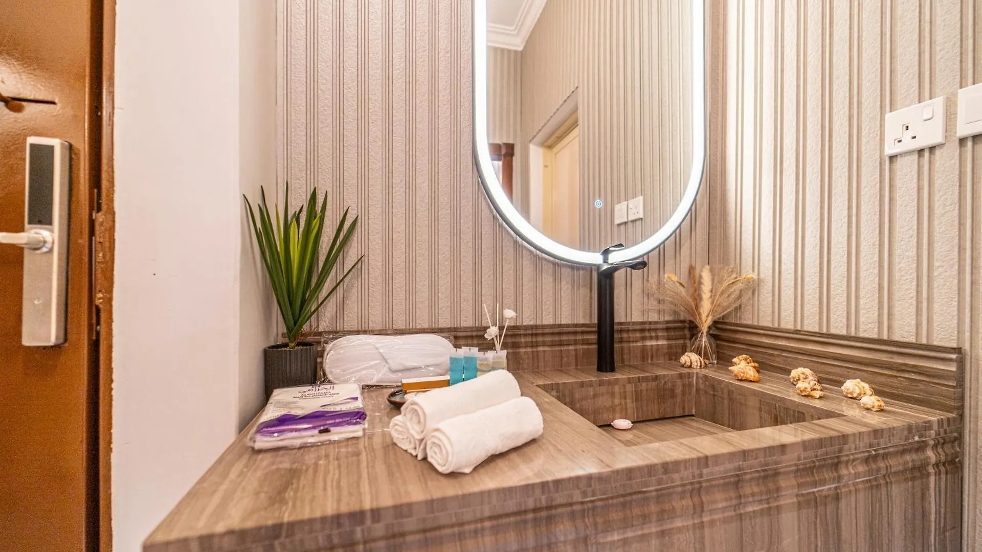 شقه خاصه تكفي 6 اشخاص Apartment Riyadh